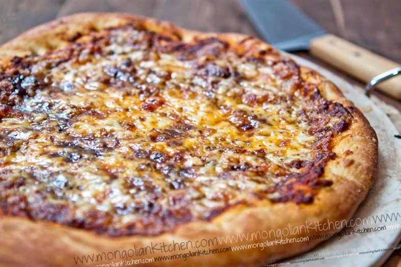 Bolognese Pizza